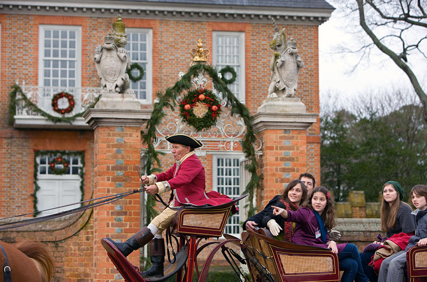 horse-drawn carriage in Colonial Williamsburg