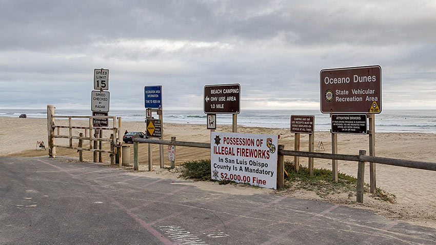 Pismo Beach signs