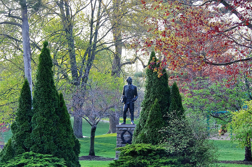 Simcoe Park Niagara-on-the-Lake, with the statue to Lord Simcoe